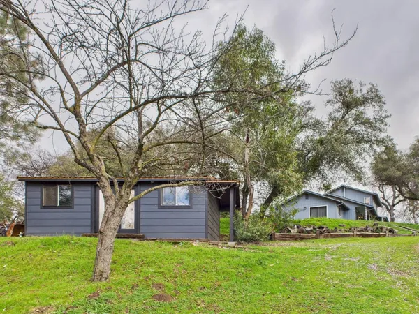 $899,000 | 43710 Hilltop Lane, Ahwahnee, CA 93601