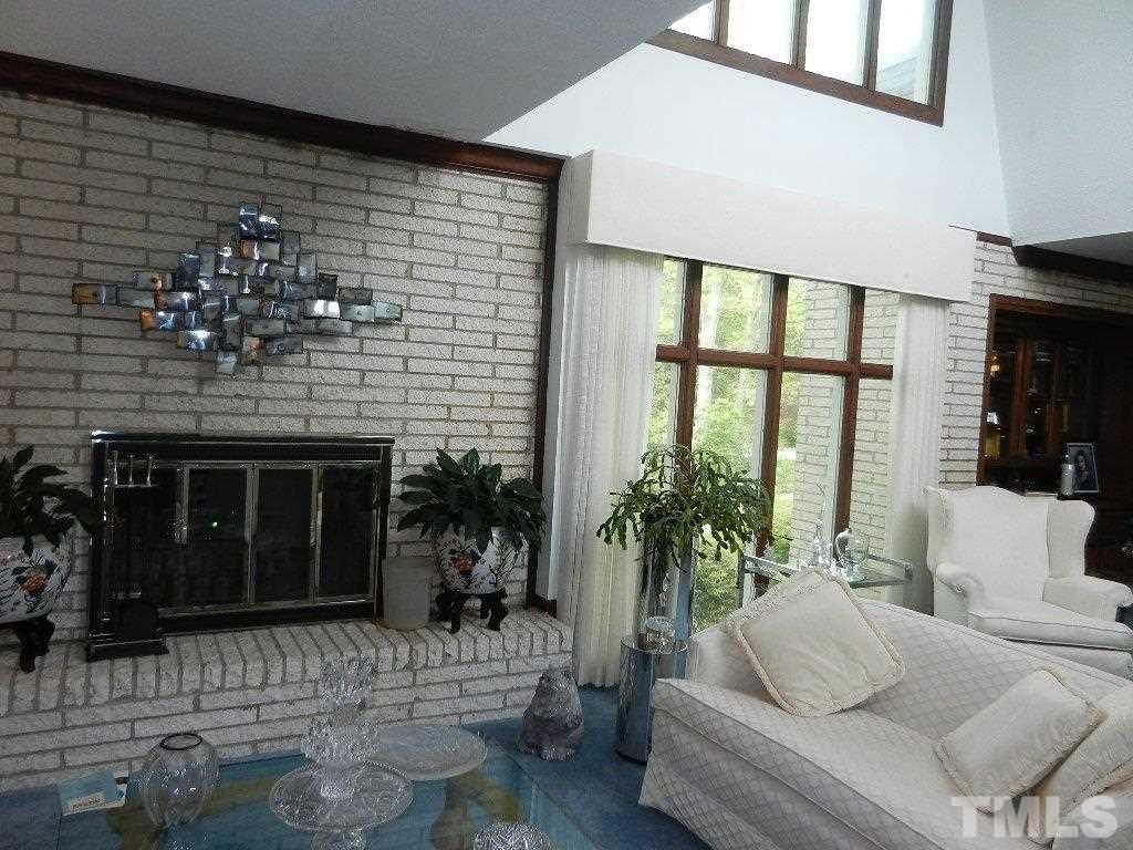 4424 Mitchell Mill Road Wake Forest, NC 27587 - Photo 9 of 25 a living room with furniture