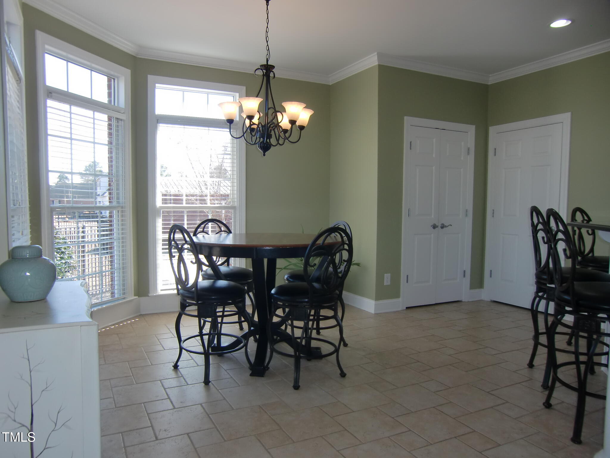 325 Sandy Ridge Road Dunn, NC 28334 - Photo 25 of 97 kitchen.bkfst