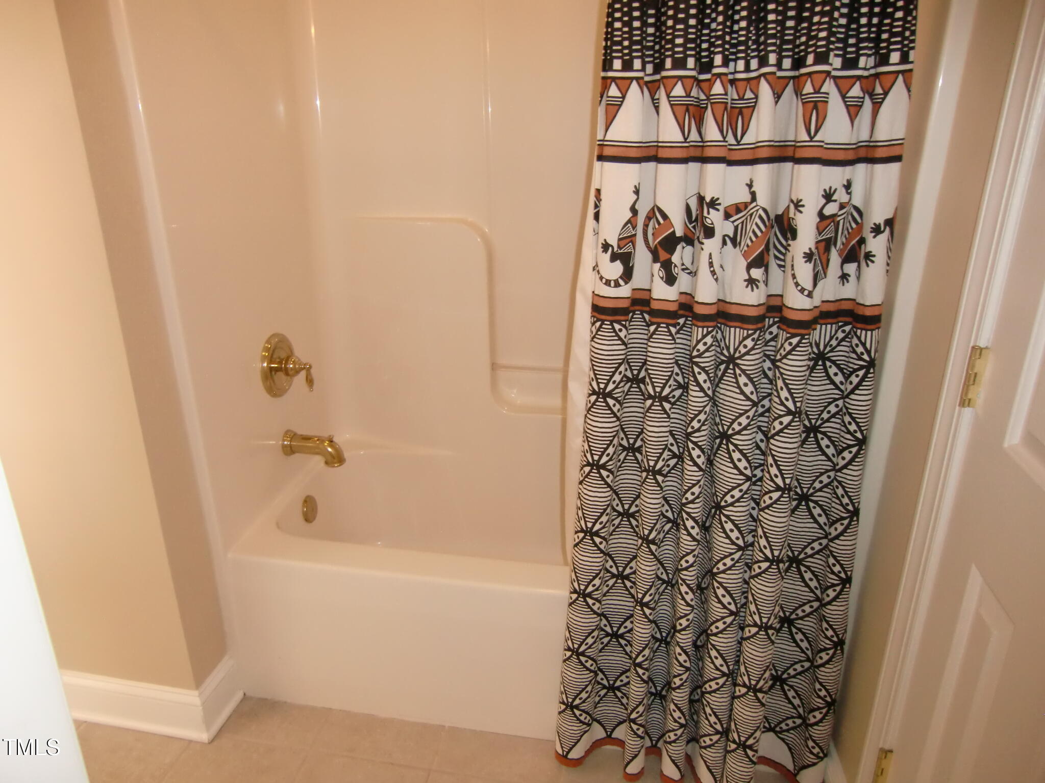 325 Sandy Ridge Road Dunn, NC 28334 - Photo 74 of 97 2flr shared bath