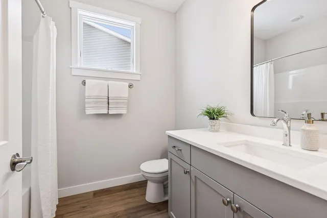 $571,150 | 1423 Kasilof Court, River Falls, WI 54022