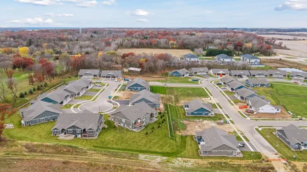 $637,980 | 1423 Kasilof Court, River Falls, WI 54022