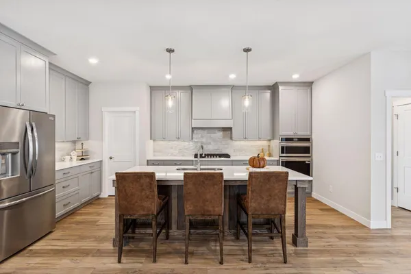 $637,980 | 1423 Kasilof Court, River Falls, WI 54022