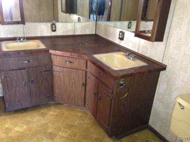 2557 Buck Mountain Road Weatherly, PA 18255 - Photo 14 of 18 Gallery Image 14