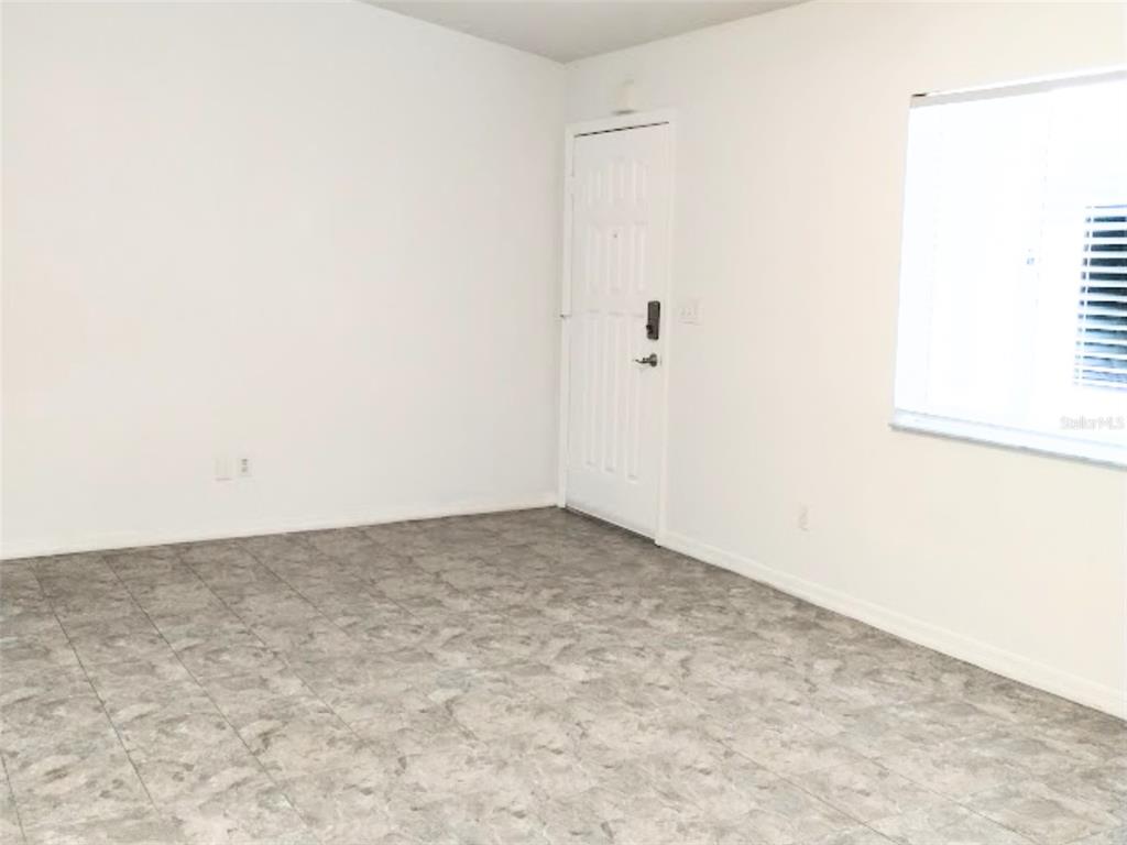 6241 Southwest 104th Lane Ocala, FL 34476 - Photo 3 of 13