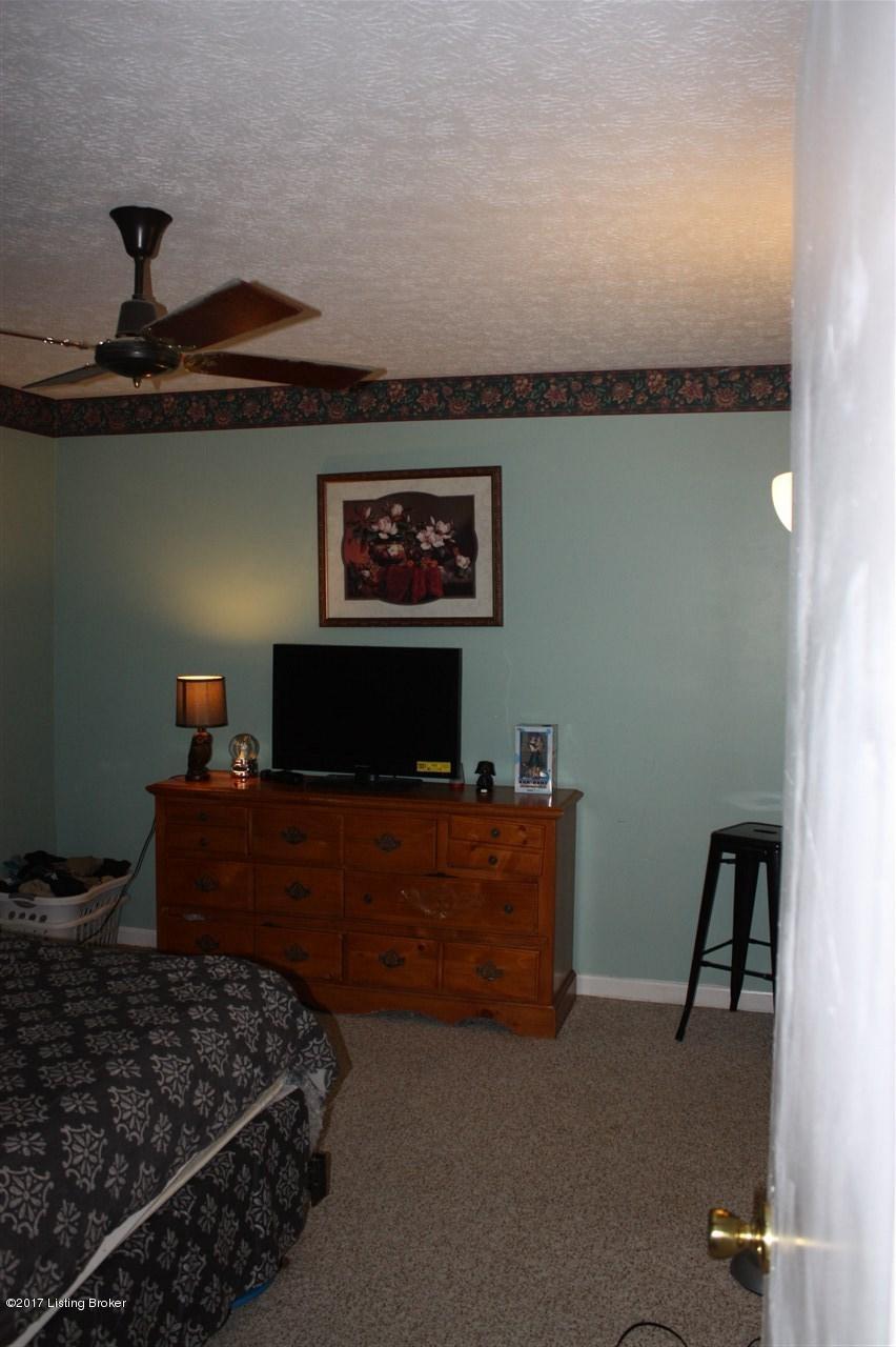 317 Valley Creek Road Elizabethtown, KY 42701 - Photo 17 of 24 317 Valley Creek Road Elizabethtown, KY