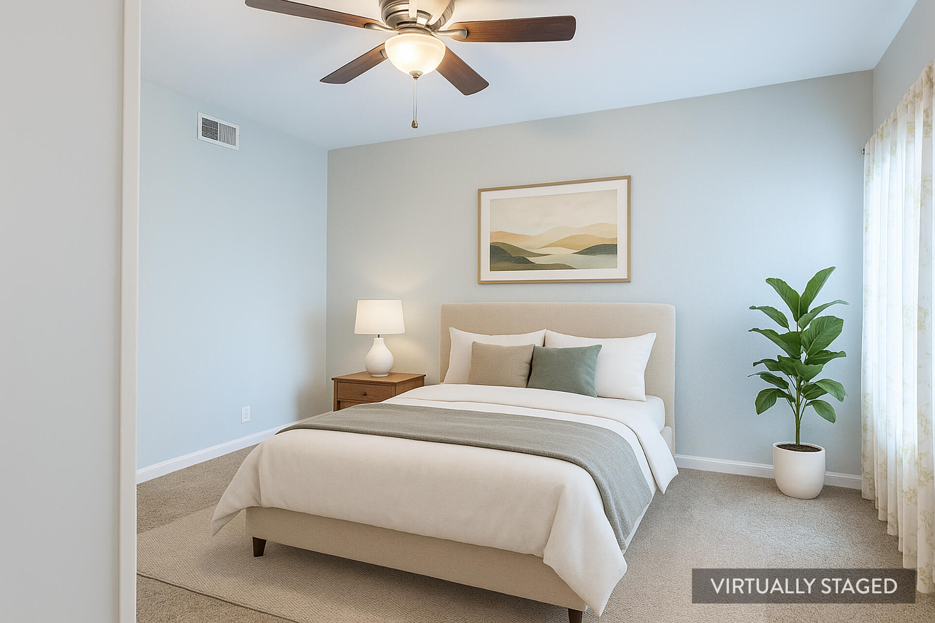 466 Ridgecrest Trail, Unit 136 Redding, CA 96003 - Photo 9 of 16 a bedroom with a large bed and a potted plant