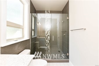 246 220th Street Southeast Bothell, WA 98021 - Photo 14 of 18