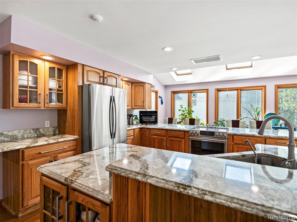 7286 Pine Knob Road Clarkston, MI 48348 - Photo 27 of 71