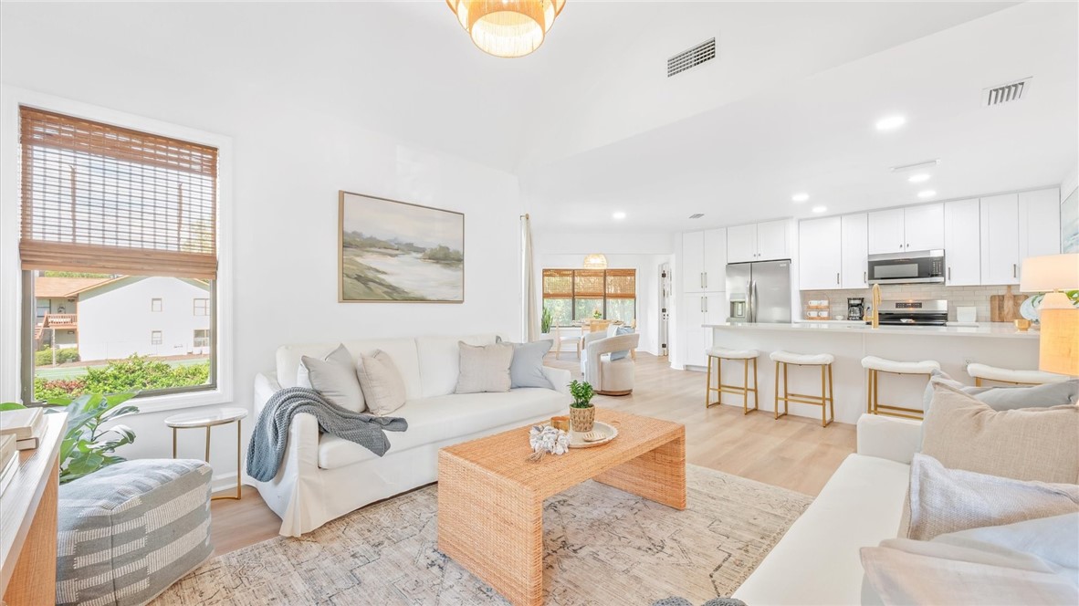 512 Harbour Oaks Drive St. Simons Island, GA 31522 - Photo 1 of 42