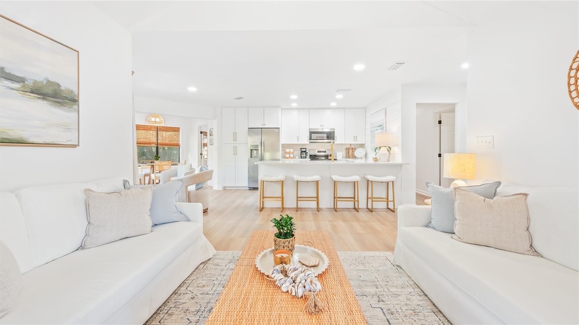 512 Harbour Oaks Drive St. Simons Island, GA 31522 - Photo 14 of 42