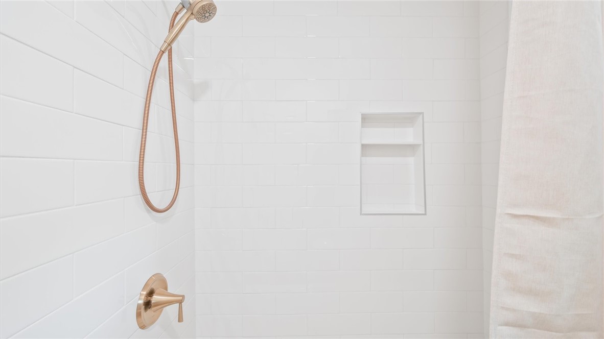 512 Harbour Oaks Drive St. Simons Island, GA 31522 - Photo 27 of 42