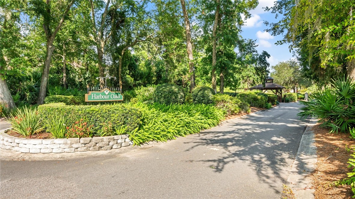 512 Harbour Oaks Drive St. Simons Island, GA 31522 - Photo 37 of 42