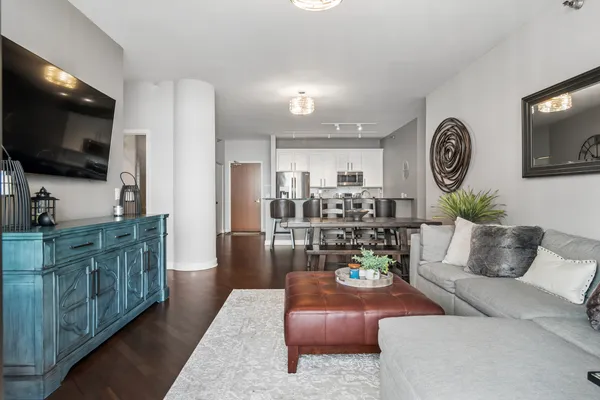 $515,000 | 1322 South Prairie Avenue, Unit 1804, Chicago, IL 60605