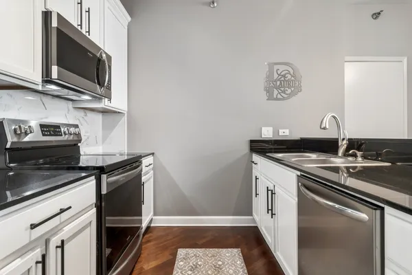 $515,000 | 1322 South Prairie Avenue, Unit 1804, Chicago, IL 60605