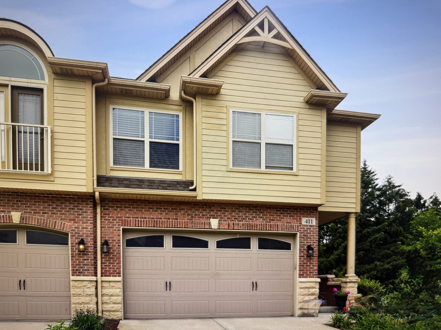 411 Provence Court Lisle, IL 60532 - Photo 3 of 35