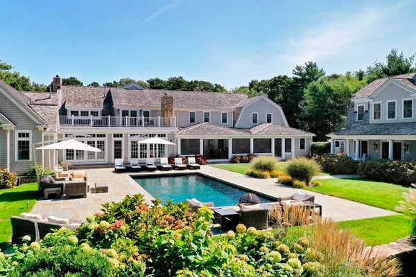$7,750,000 | 440 Grand Island Drive, Osterville, MA 02655