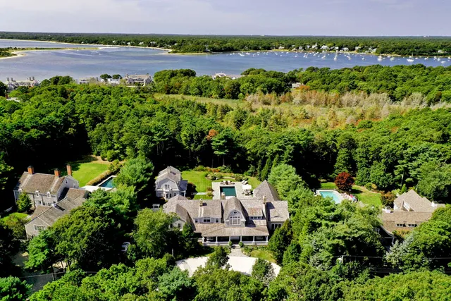 $7,750,000 | 440 Grand Island Drive, Osterville, MA 02655