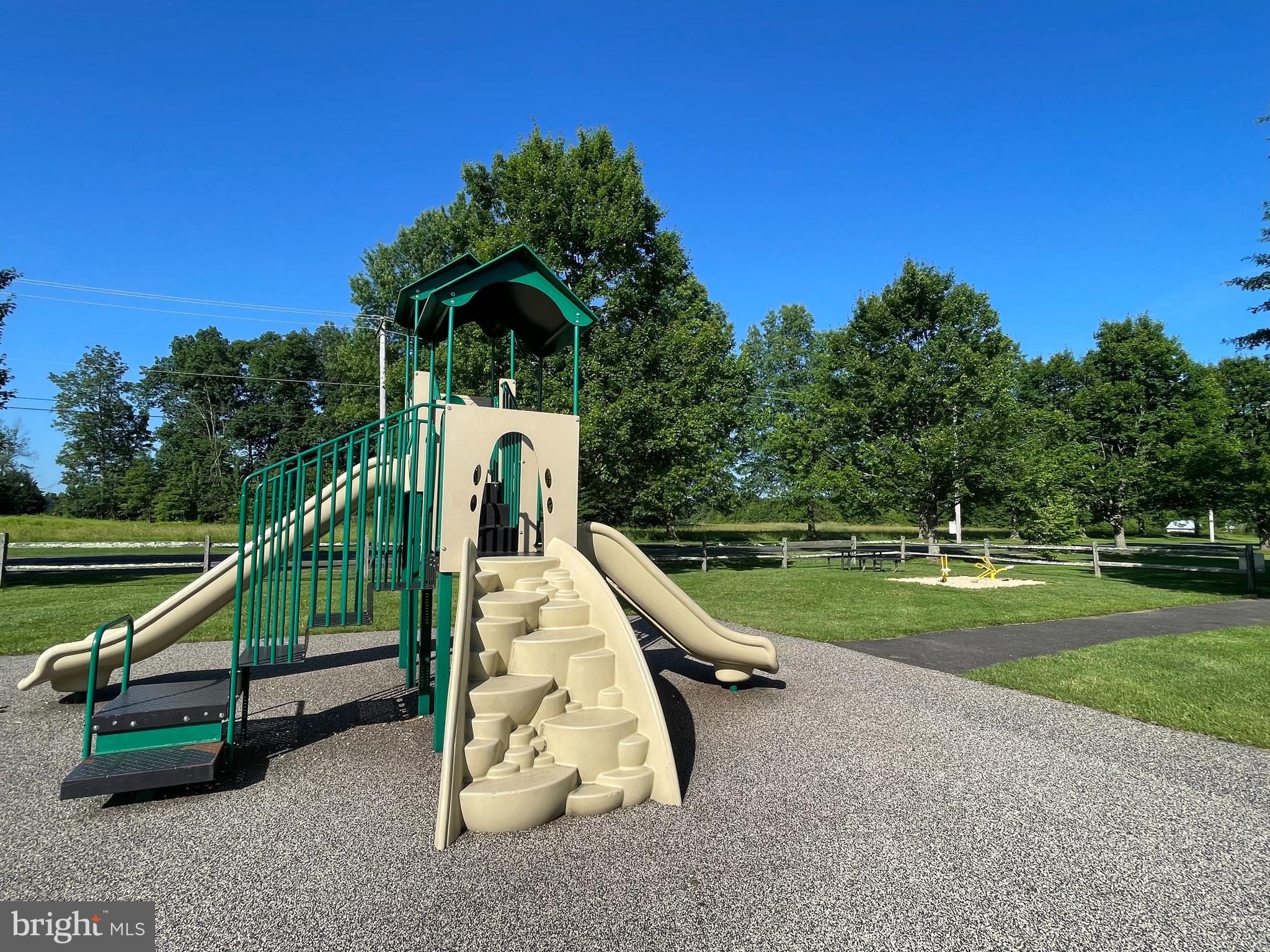 5251 Downs Run Pipersville, PA 18947 - Photo 45 of 49