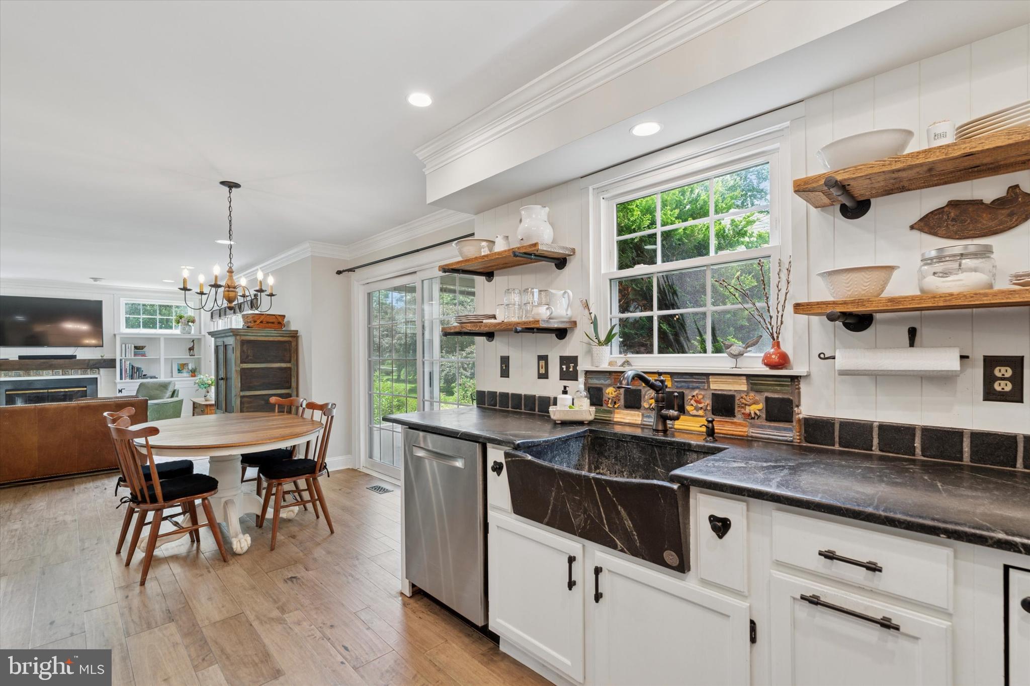 5251 Downs Run Pipersville, PA 18947 - Photo 9 of 49