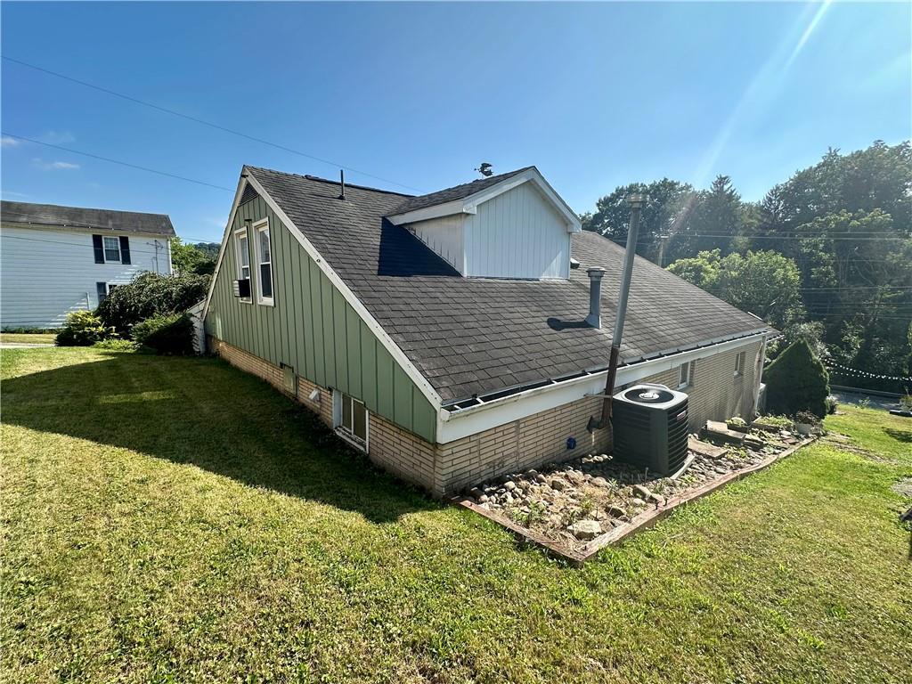 514 Southern Avenue Kittanning, PA 16201 - Photo 24 of 27 a view of a house with a yard