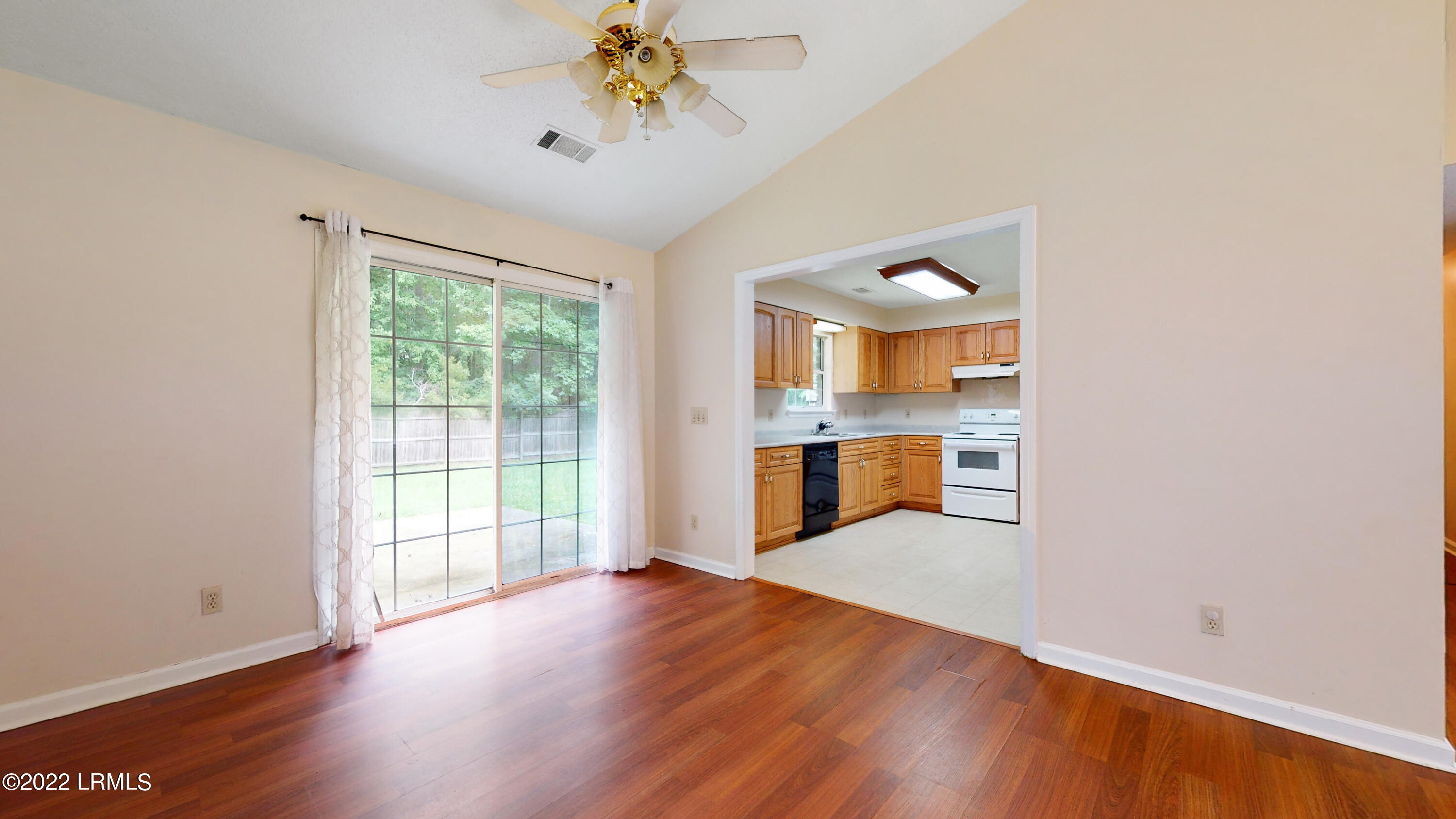 22 Burlington Land Road Beaufort, SC 29906 - Photo 12 of 25 22-Burlington-Land-Rd-5