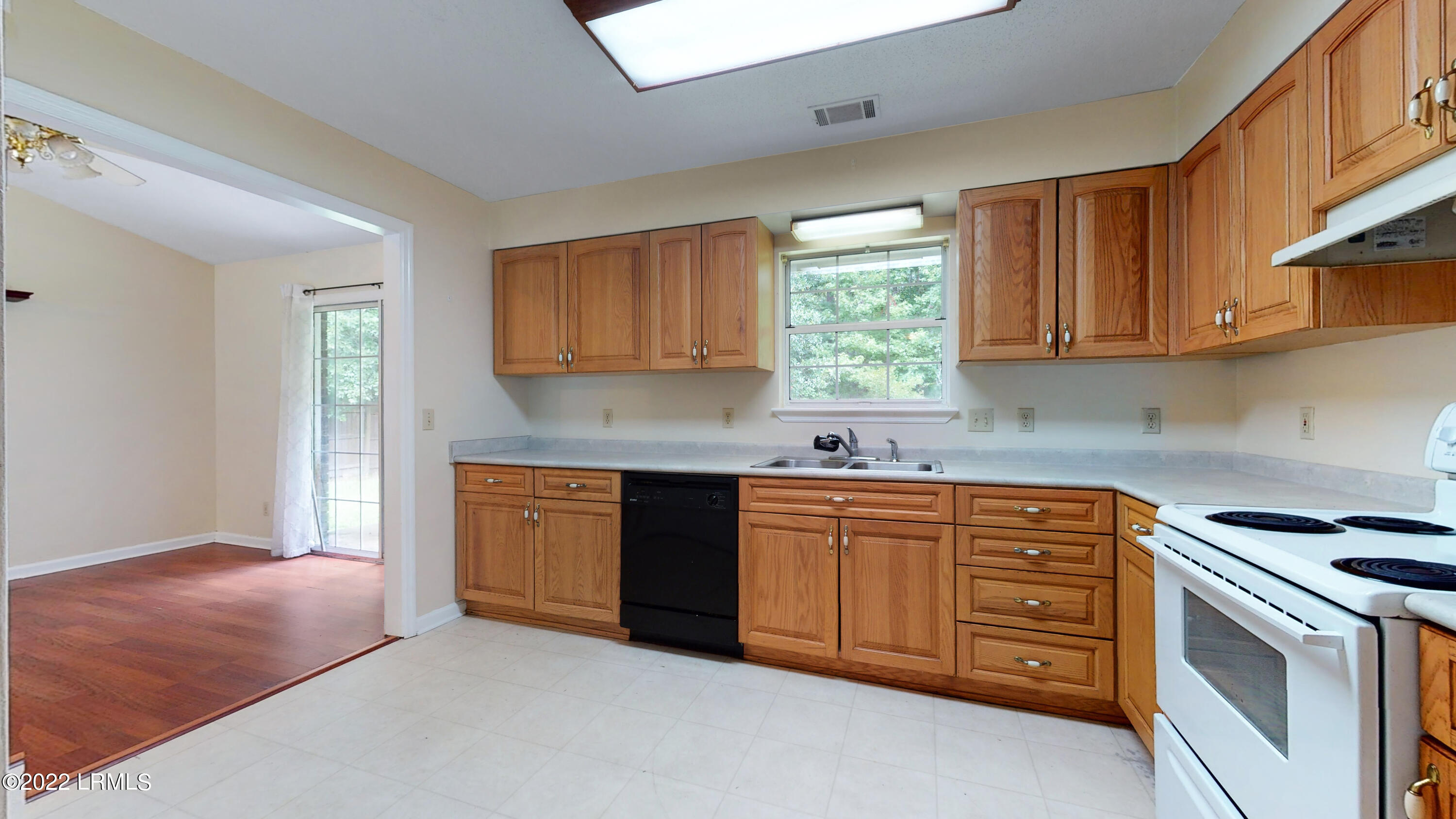 22 Burlington Land Road Beaufort, SC 29906 - Photo 16 of 25 22-Burlington-Land-Rd-9