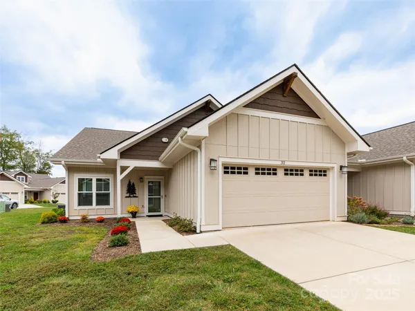 $518,000 | 32 Cozy Cottage Way, Arden, NC 28704