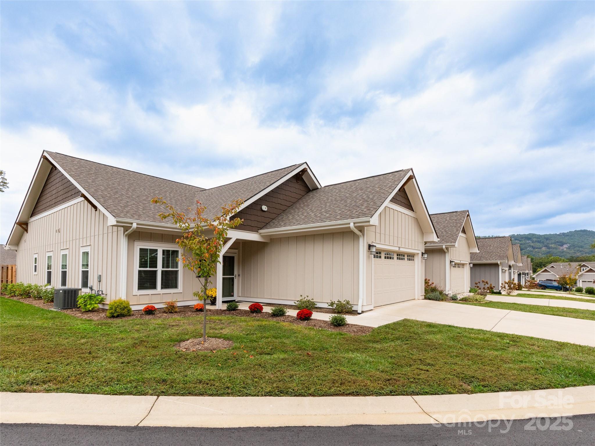 32 Cozy Cottage Way Arden, NC 28704 - Photo 2 of 25