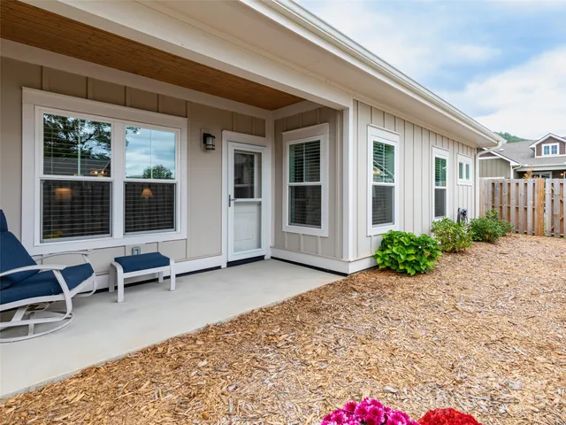 $530,000 | 32 Cozy Cottage Way, Arden, NC 28704