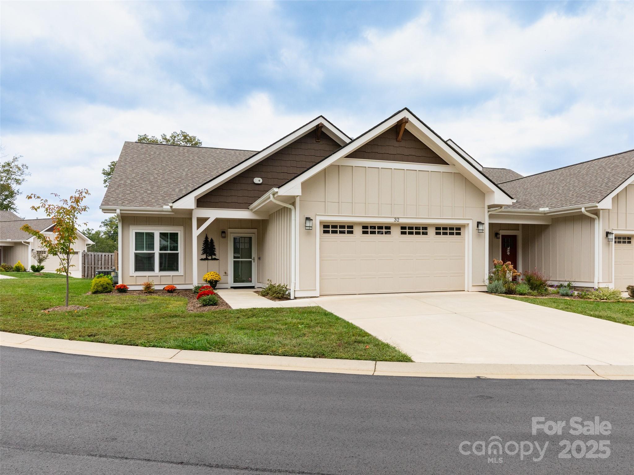 32 Cozy Cottage Way Arden, NC 28704 - Photo 3 of 25