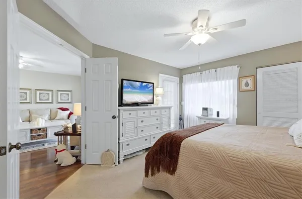 $270,000 | 433 Cerromar Lane, Unit 334, Venice, FL 34293