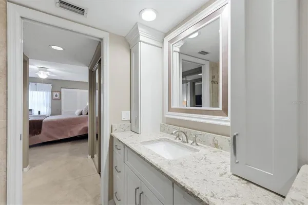 $270,000 | 433 Cerromar Lane, Unit 334, Venice, FL 34293