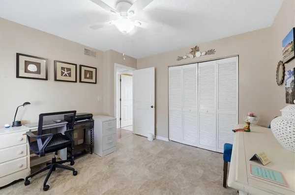 $270,000 | 433 Cerromar Lane, Unit 334, Venice, FL 34293