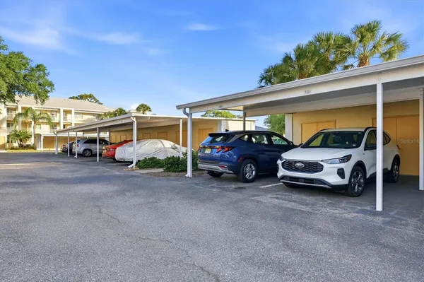 $270,000 | 433 Cerromar Lane, Unit 334, Venice, FL 34293