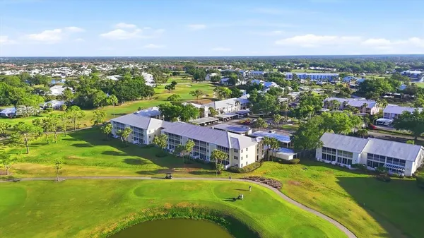 $270,000 | 433 Cerromar Lane, Unit 334, Venice, FL 34293