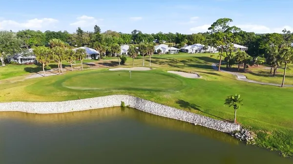 $270,000 | 433 Cerromar Lane, Unit 334, Venice, FL 34293