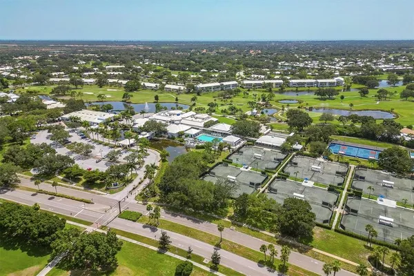 $270,000 | 433 Cerromar Lane, Unit 334, Venice, FL 34293