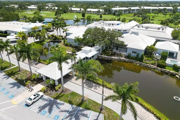 $270,000 | 433 Cerromar Lane, Unit 334, Venice, FL 34293