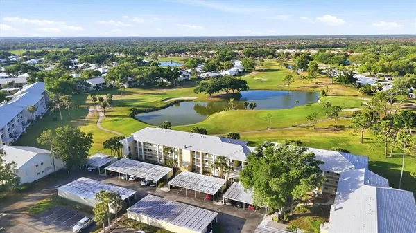 $270,000 | 433 Cerromar Lane, Unit 334, Venice, FL 34293