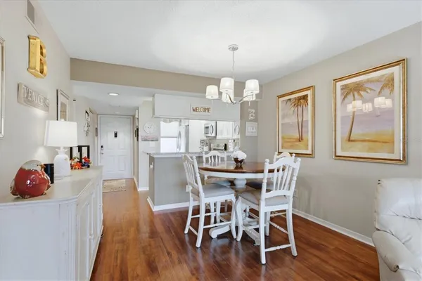 $270,000 | 433 Cerromar Lane, Unit 334, Venice, FL 34293