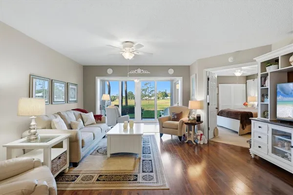 $270,000 | 433 Cerromar Lane, Unit 334, Venice, FL 34293