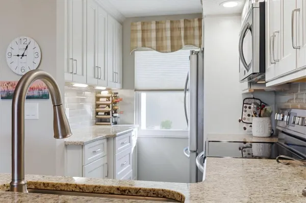 $270,000 | 433 Cerromar Lane, Unit 334, Venice, FL 34293