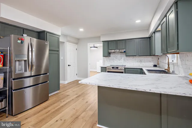 $650,000 | 13722 Barberry Way, Sykesville, MD 21784