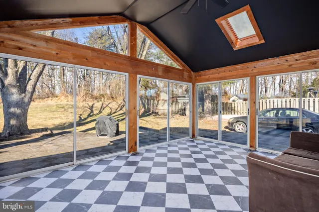 $650,000 | 13722 Barberry Way, Sykesville, MD 21784