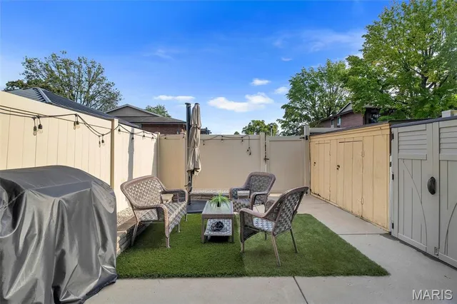 $169,900 | 9070 Villaridge Court, St. Louis, MO 63123