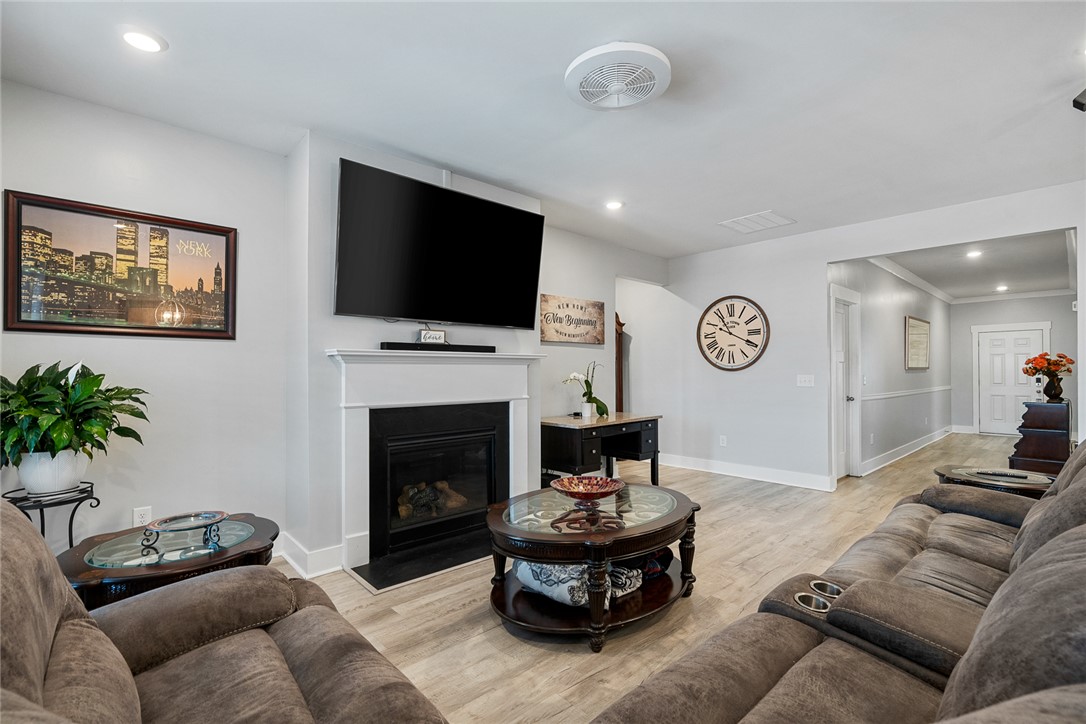 320 Fox Hollow Lane Pelzer, SC 29669 - Photo 13 of 50