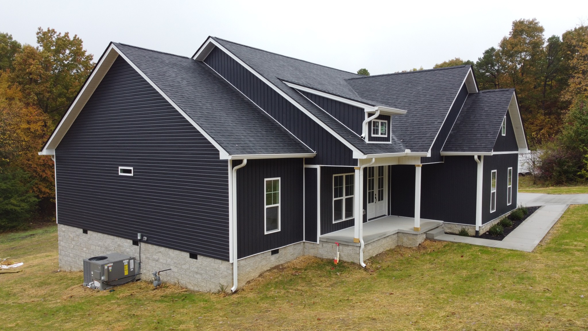 371 West Meadow Creek Road Monterey, TN 38574 - Photo 5 of 32 a backyard of a house