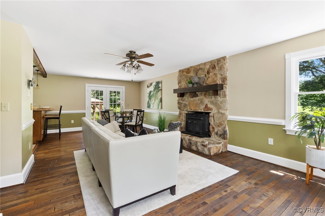 14398 Mountain Road Ashland, VA 23005 - Photo 8 of 36 a living room with furniture and a fireplace
