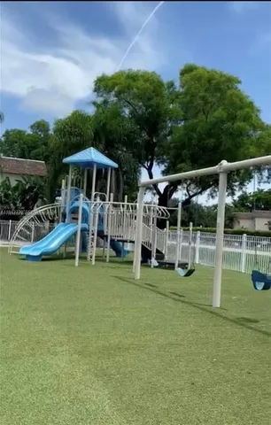 $1,975 | 845 Northwest 46th Avenue, Unit 845, Plantation, FL 33317